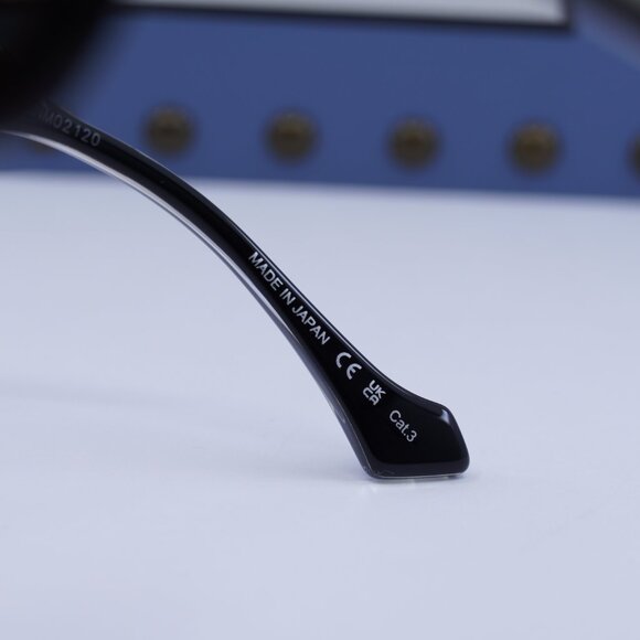 Final Price! Gucci GG1732SK 001 Sunglasses - Picture 7 of 10